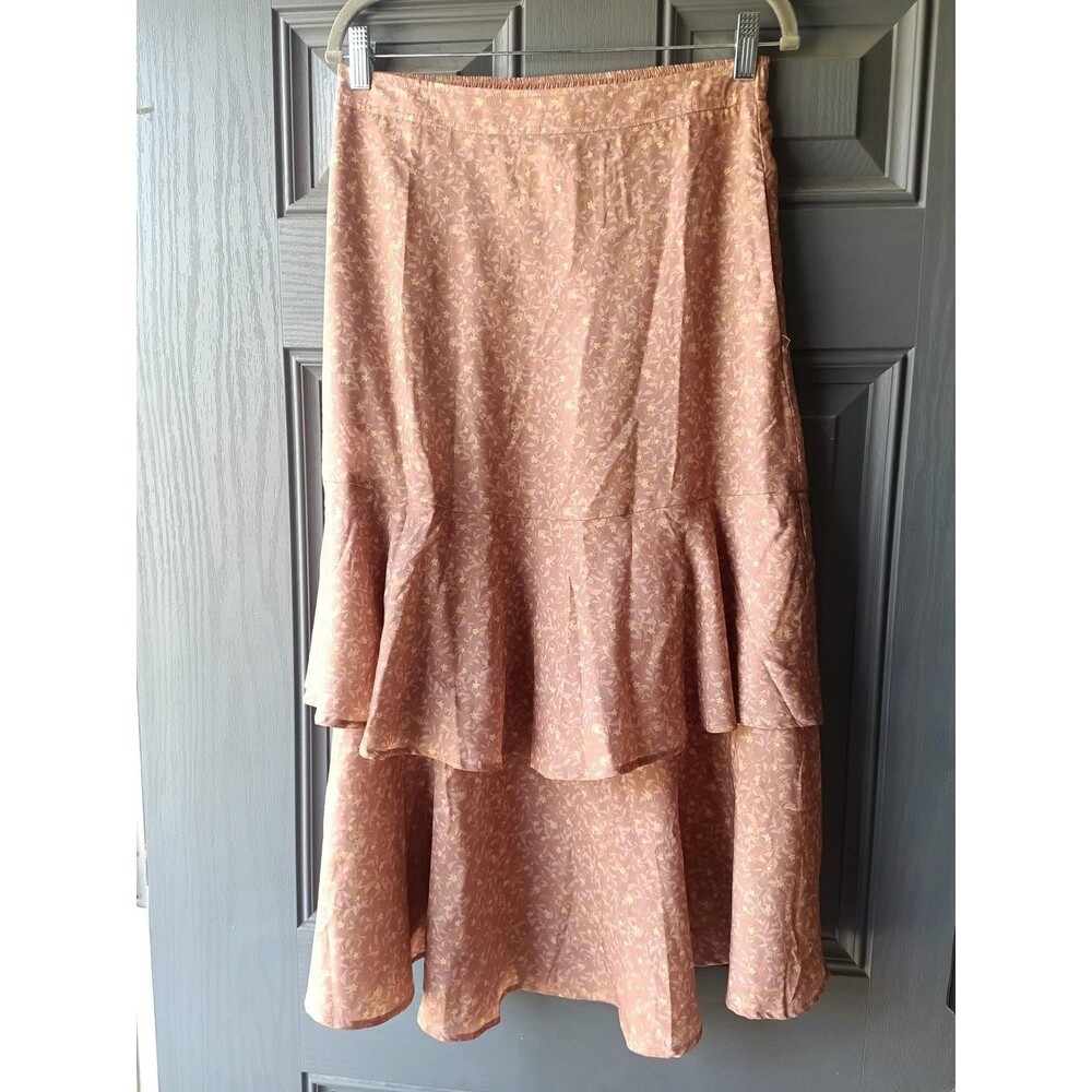 Wishlist Apparel Women's Floral Tiered Pocket Midi Skirt in Hazelnut